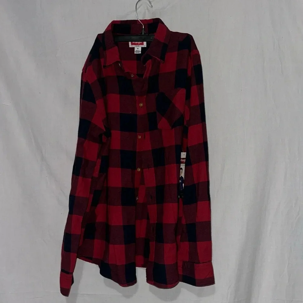 NWT boys red & black buffalo plaid Wrangler button up shirt size 18